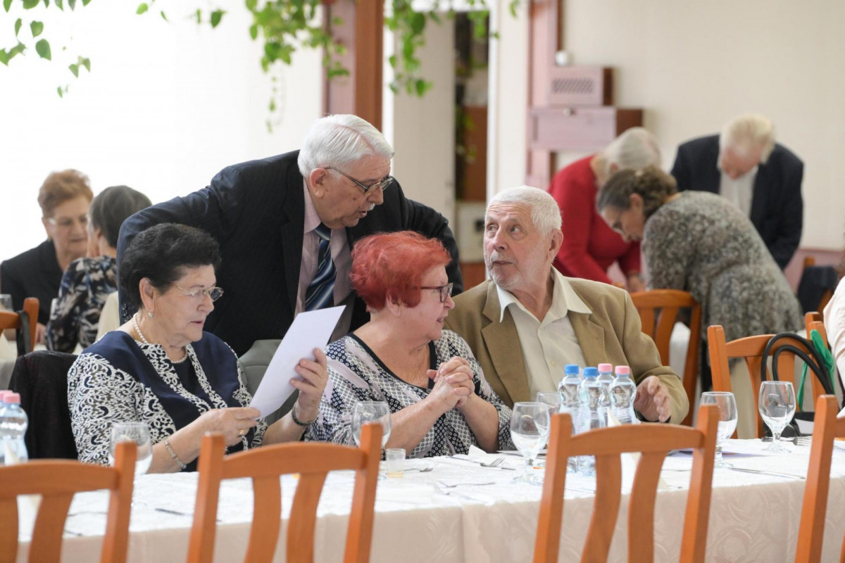Nyugdíjas önkormányzati dolgozók egyesülete Szeged