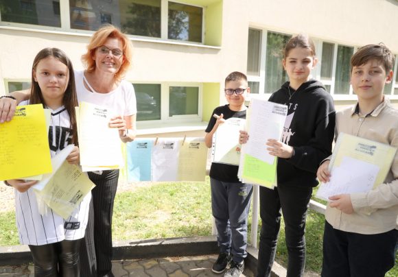 Szeged, Tabán iskola, költészet napja, Posztolj verset, gyerekek, diákok, iskola, oktatás, vers