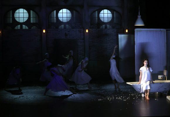 Szeged, Szegedi Kortárs Balett, Fekete hattyú, Kisszínház, kultura, balett, tánc