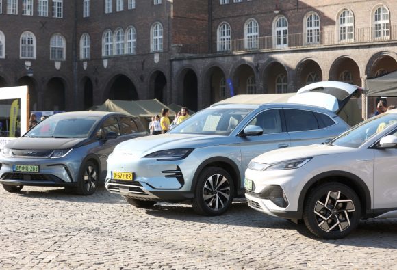 Szeged, BYD autó, BYD, gyártás, autógyártás, elektromos autó, Dóm tér