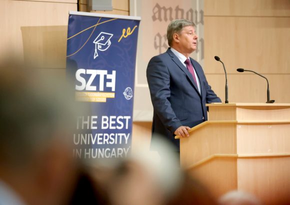 Szeged, Karikó Katalin, ünnepi ülés, Szegedi Tudományegyetem, TIK, Nobel-díj, kiállítás, SZTE, egyetem, ünnepség, Rovó László