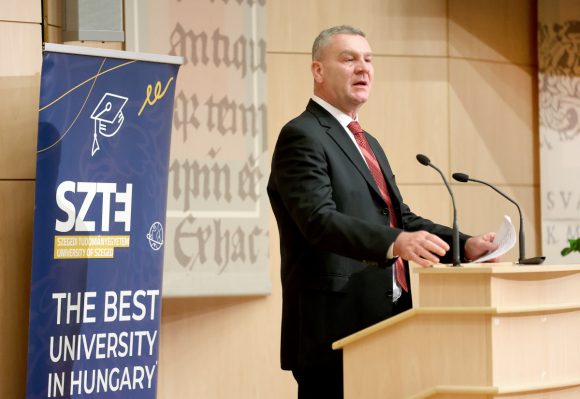 Szeged, Karikó Katalin, ünnepi ülés, Szegedi Tudományegyetem, TIK, Nobel-díj, kiállítás, SZTE, egyetem, ünnepség, Botka László