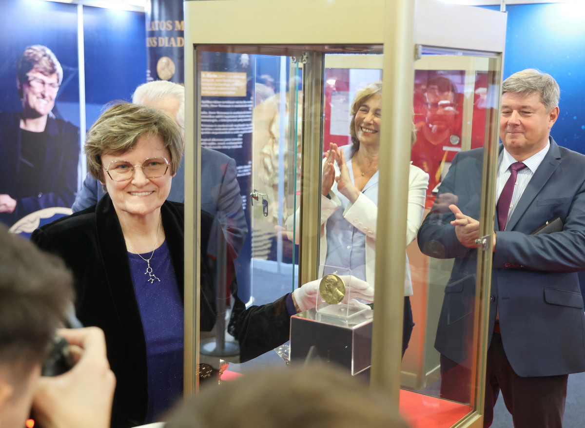 Szeged, Karikó Katalin, ünnepi ülés, Szegedi Tudományegyetem, TIK, Nobel-díj, kiállítás, SZTE, egyetem, ünnepség