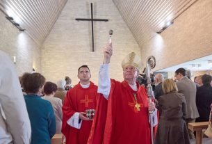 Megáldották a józsai római katolikus templom új orgonáját,