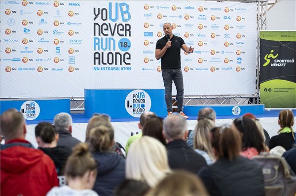 Az Ultrabalaton megnyitója Balatonfüreden