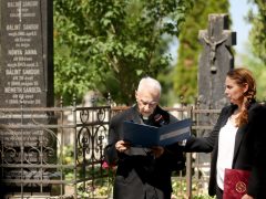 Szeged, Bálint Sándor, megemlékezés, koszorúzás, Mátyás tér, szobor