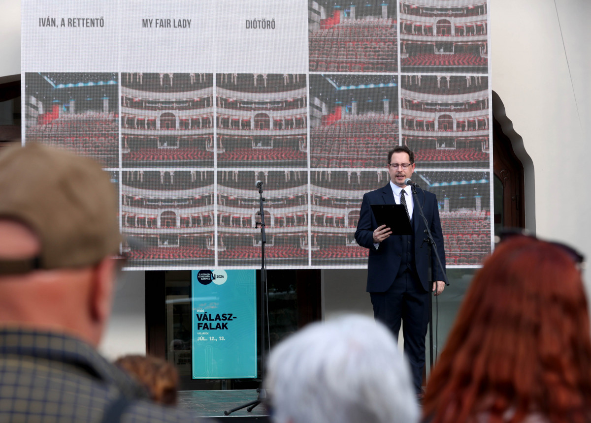 Szeged, Reök palota, Magyar Ede tér, 2024/25-ös évad, Szegedi Nemzeti Színház, színház, kultura, zene