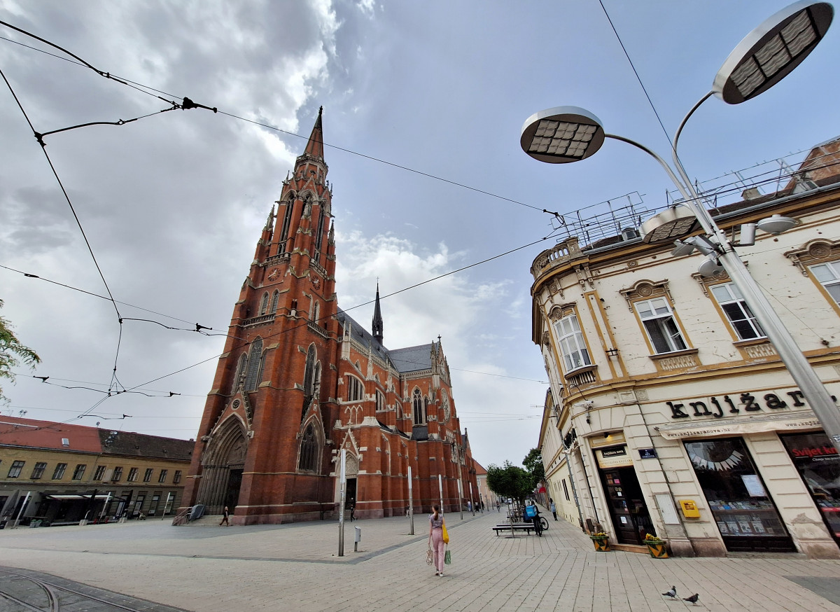 Horvátország, Eszék, belváros, templom