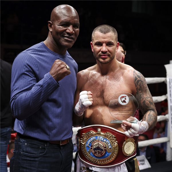 Ökölvívás - Profi gála Budapesten