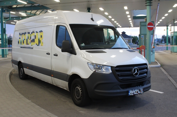 Körözött autó Röszkén