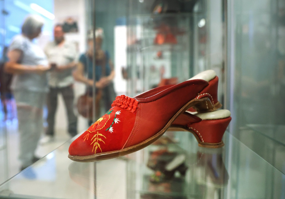 Szeged, Agóra, Szegedi Papucs Napja, szegedi papucs, papucs, Szögi Csaba, Szegedi Papucsért Alapítvány, népművészet, gyékény, hagyomány, néptánc