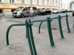 Szeged, kerékpártámasz, belváros, kerékpár, bicikli, Fekete sas utca, Kölcsey utca