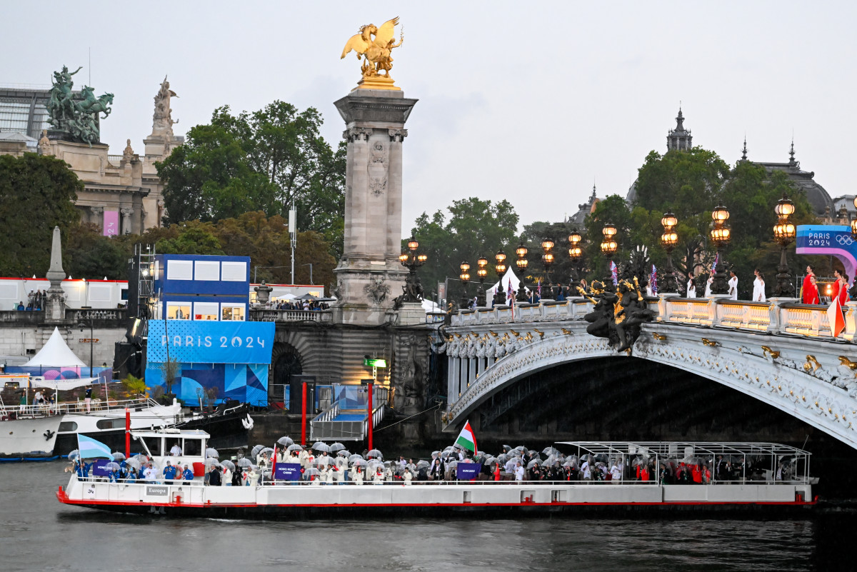 Párizs. Olimpia. Megnyitó. Magyarország.