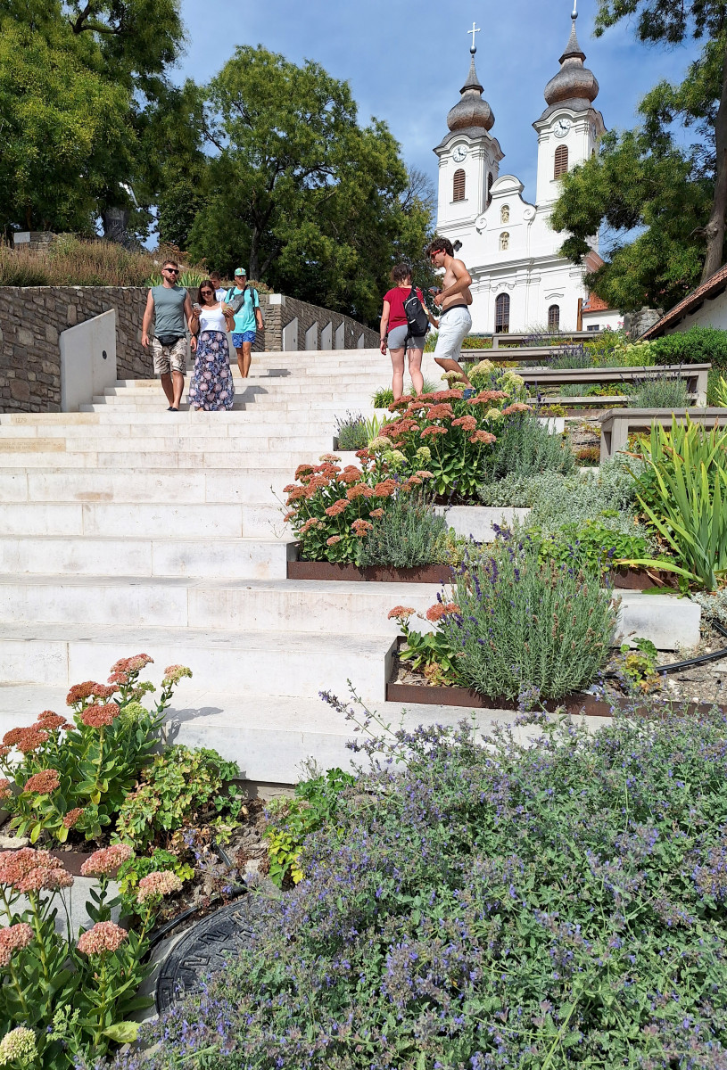 Balaton, Tihany, nyaralás, turizmus, nyár, Tihanyi apátság