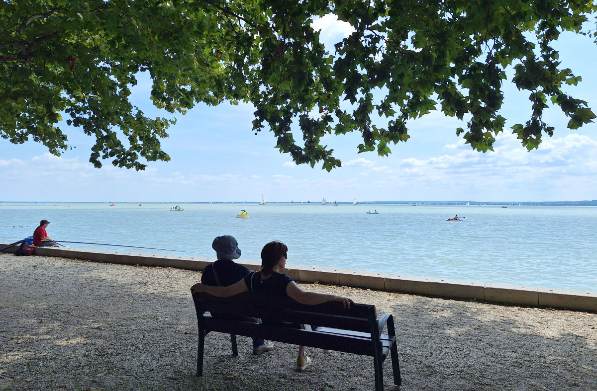 Balatonfüred, Balaton, Tagore sétány, nyár, nyaralás, turizmus