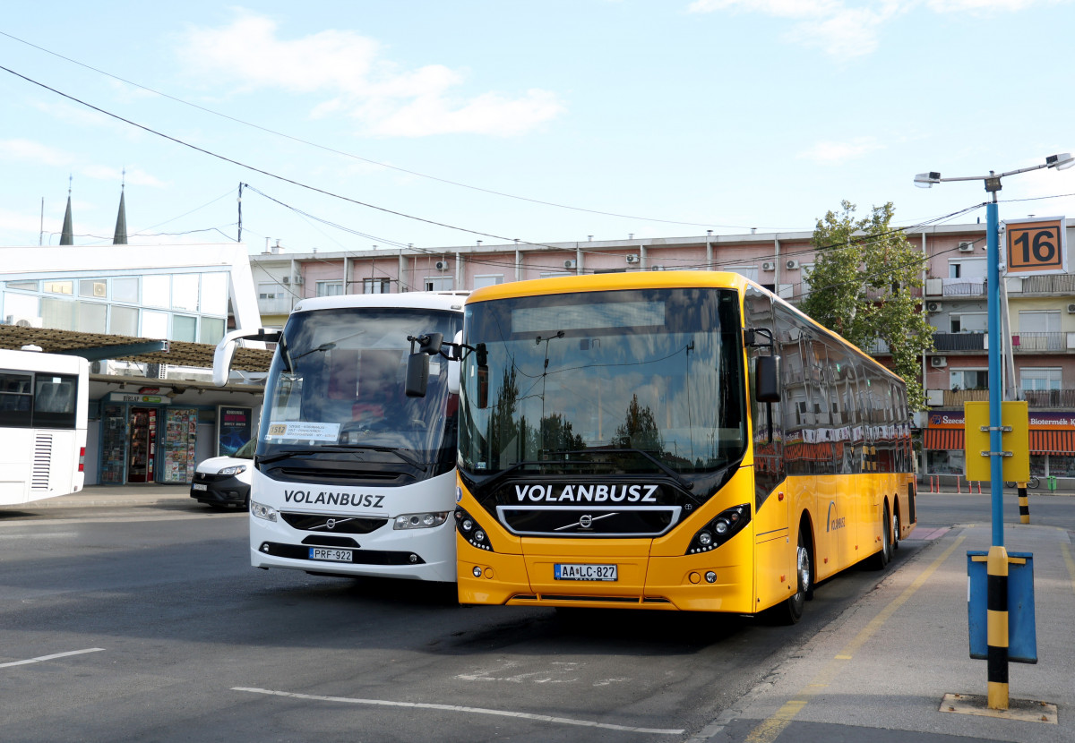 Szeged, Volán busz, busz, Mars tér, buszpályaudvar, közlekedés, tömegközlekedés