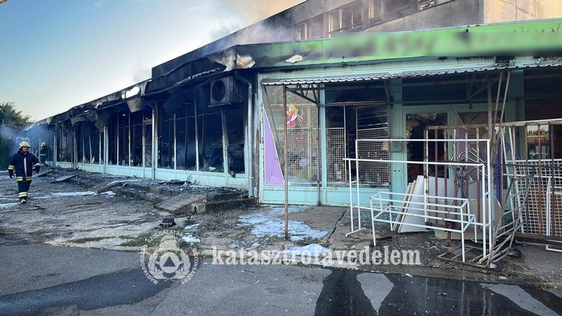 Tűzeset Nyíregyházán, a Rákóczi úton