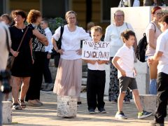 Szeged, bezárt Wesley iskola, Wesley iskola, iskola, oktatás, tanítás, gyerekek, diákok, tanévnyitó, kormányhivatal, Iványi Gábor