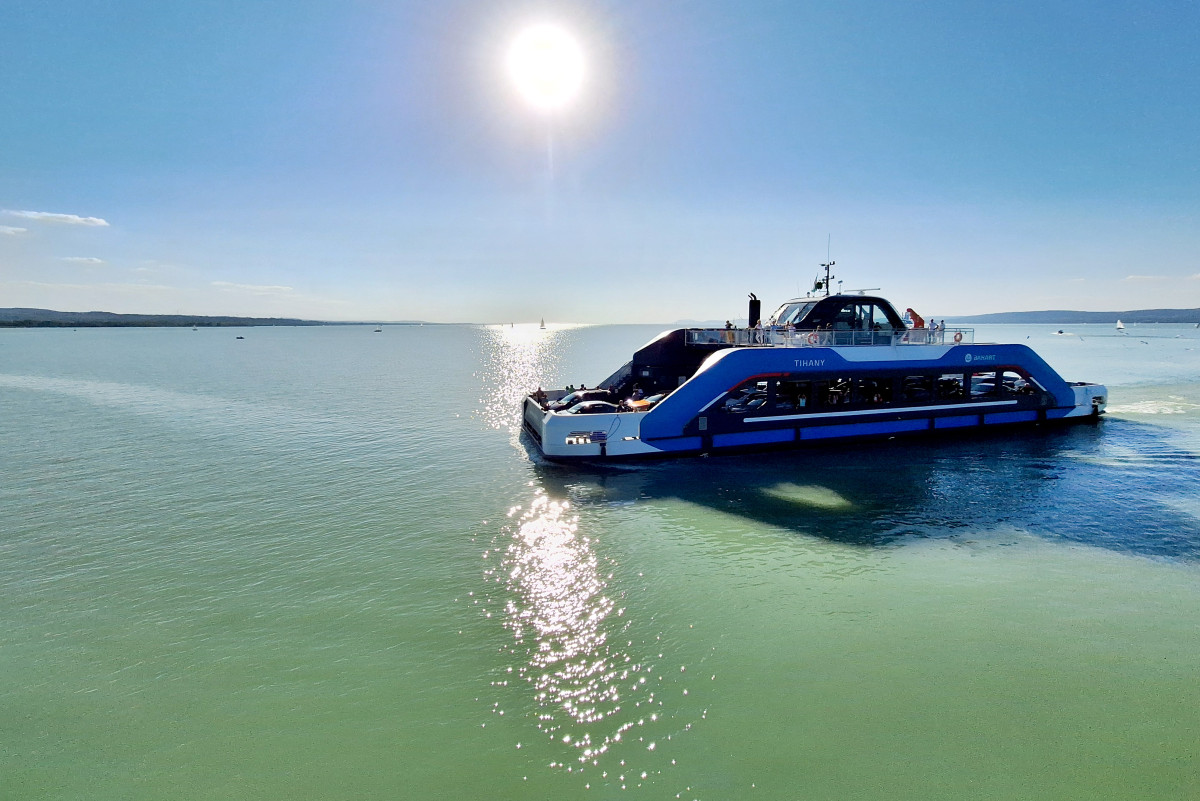 komp, Balaton, Tihany, Szántód, közlekedés, utazás, turizmus