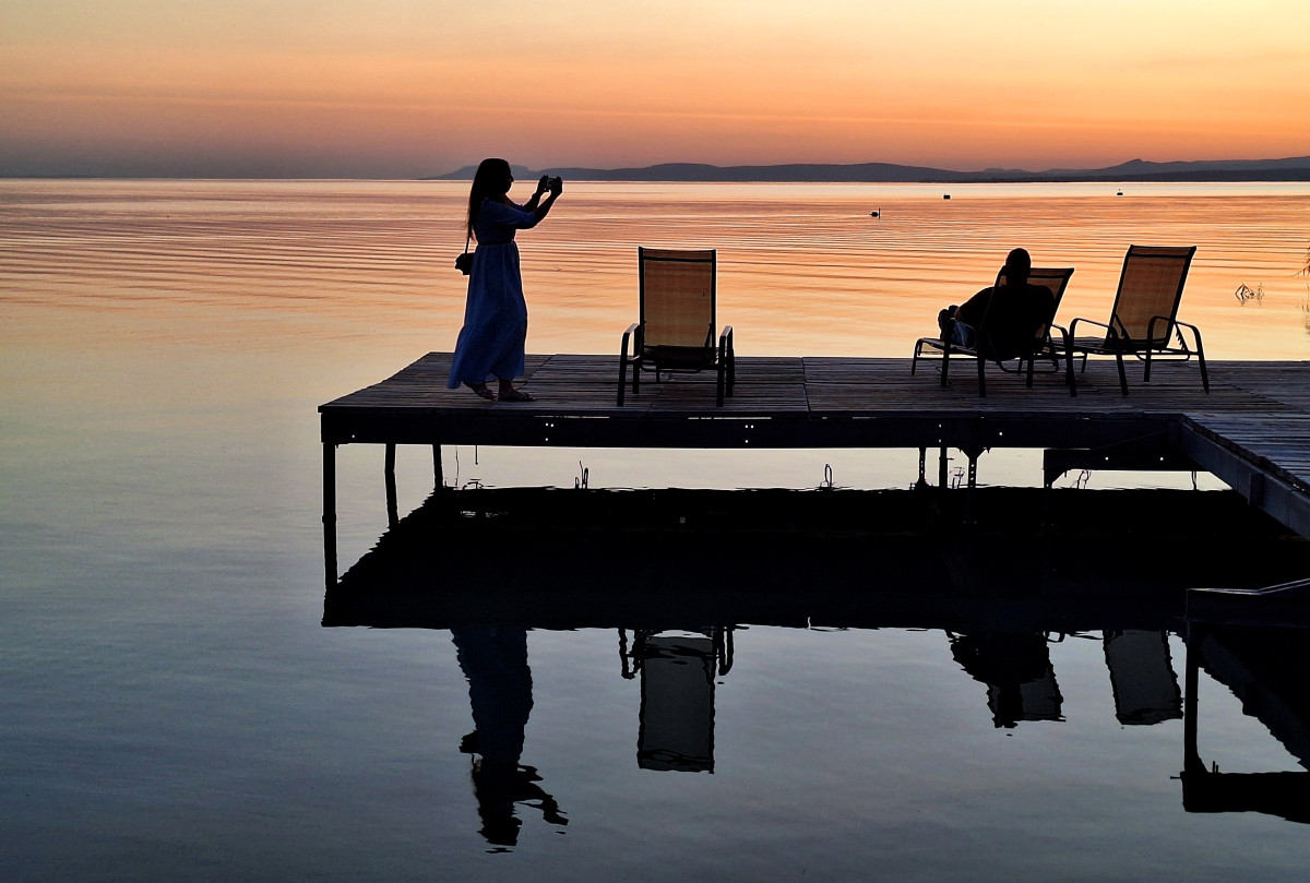 Balaton, Tihany, turizmus, utazás, stég, naplemente
