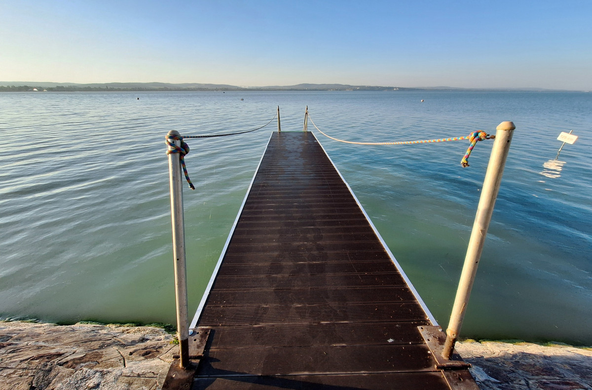 Balaton, Tihany, turizmus, utazás, strand