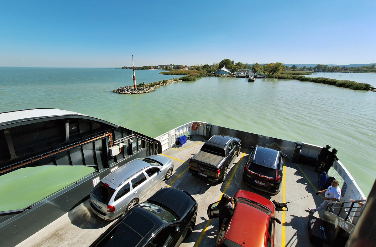 komp, Balaton, Tihany, Szántód, közlekedés, utazás, turizmus