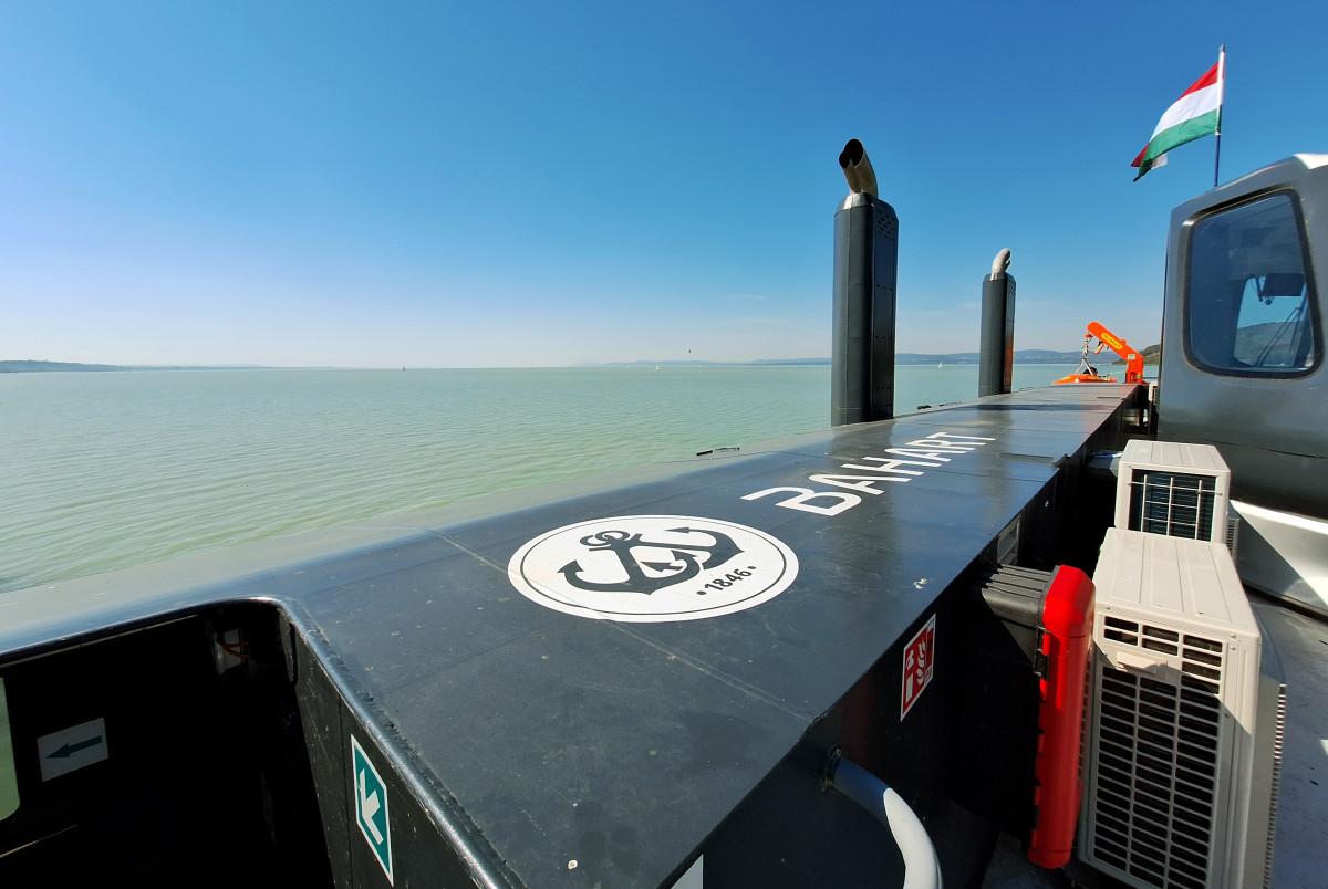 komp, Balaton, Tihany, Szántód, közlekedés, utazás, turizmus