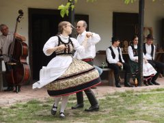 Ópusztaszer, Borszűrő Szent Mihály és Iparosok Napja, Ópusztaszeri Nemzeti Történeti Emlékpark, hagyomány, népművészet, népviselet, néptánc