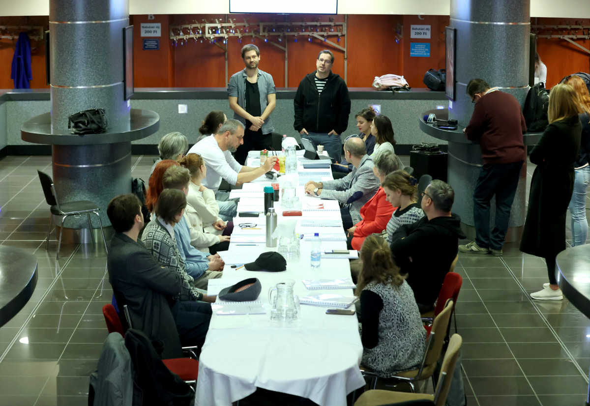 Szeged, A kaukázusi krétakör, színdarab, olvasópróba, Kisszínház, Szegedi Nemzeti Színház, színház, kultura