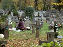 Szeged, temető, Belvárosi temető, Mindenszentek, mécses