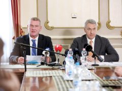 Szeged, Lázár János, városháza, Botka László, értekezlet, plenáris ülés, tárgyalás, közlekedés, politika