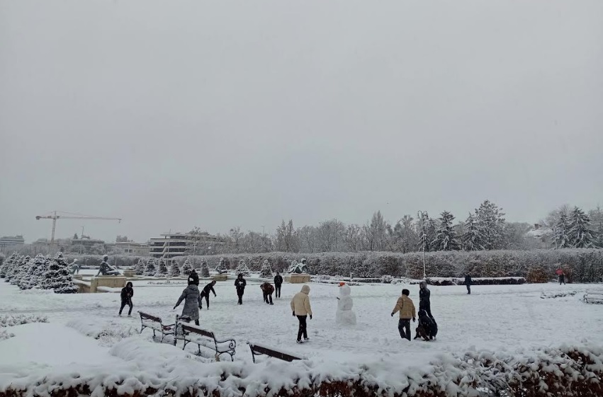 Tél Debrecenben, havas táj