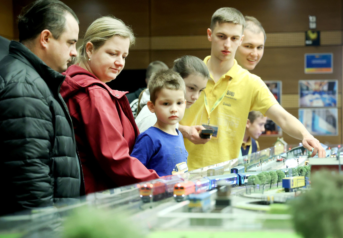 Szeged, vasútmodell, kiállítás, vasút, vonat, Agóra