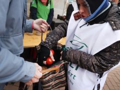 Szeged, Ételt az Életért Alapítvány, ételosztás, élelmiszercsomag, rászoruló, szegény, szegénység, Anna kút