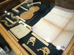 Szeged, A szegedi hangszergyártás története, kiállítás, hangszer, hangszergyártás, Somogyi könyvtár, kamara, Móra Ferenc Múzeum