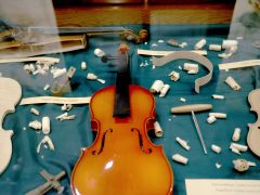 Szeged, A szegedi hangszergyártás története, kiállítás, hangszer, hangszergyártás, Somogyi könyvtár, kamara, Móra Ferenc Múzeum