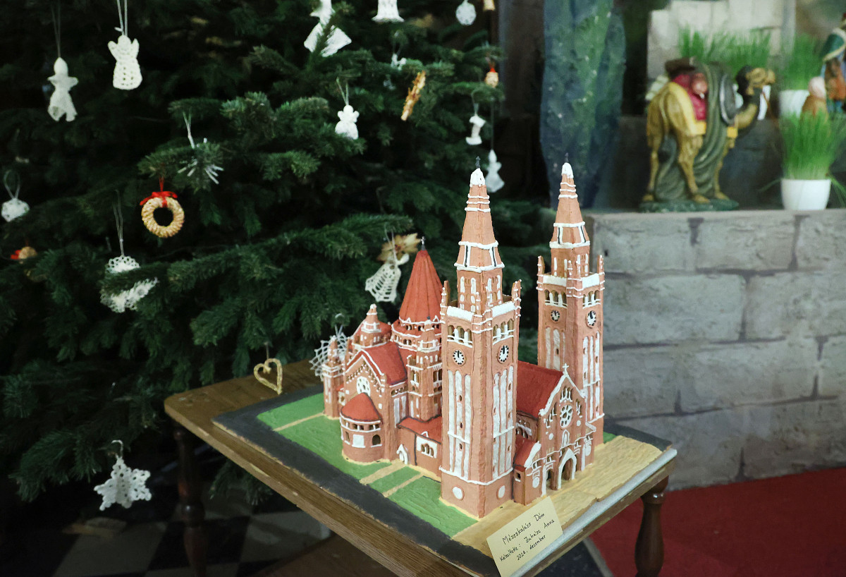 Szeged, mézeskalács, szegedi dóm, dóm, Juhász Anna