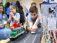 Szeged, FIRST LEGO League, LEGO robot verseny, verszeny, Kamara, LEGO-építés, robot, programozás, gyerekek