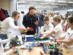 Szeged, FIRST LEGO League, LEGO robot verseny, verszeny, Kamara, LEGO-építés, robot, programozás, gyerekek