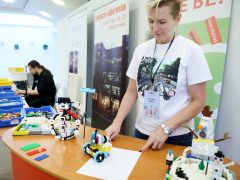 Szeged, FIRST LEGO League, LEGO robot verseny, verszeny, Kamara, LEGO-építés, robot, programozás, gyerekek