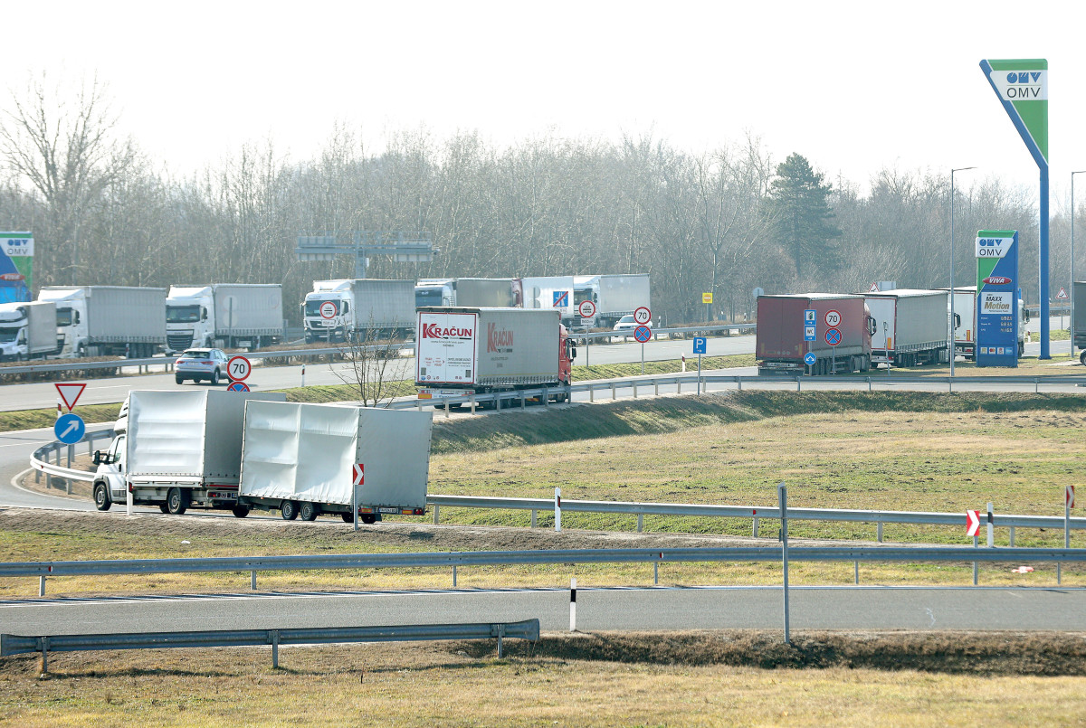 Röszke, röszkei határátkelő, út, tábla