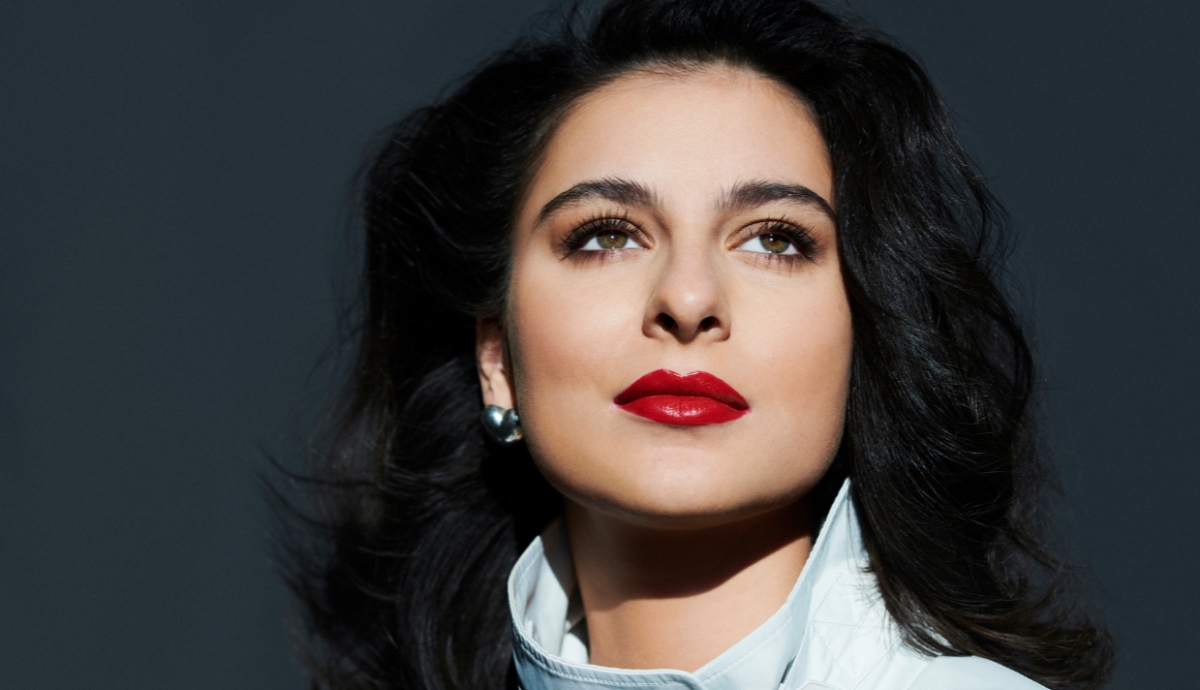 Kovács Gyopár Constance-ként lép színre A 3 testőrben. Fotó: galmour.hu