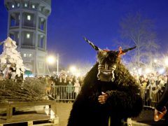 Szeged, téltemetés, kiszebáb, elégették, elűzték, tél, február, Szent István tér