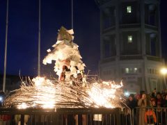 Szeged, téltemetés, kiszebáb, elégették, elűzték, tél, február, Szent István tér