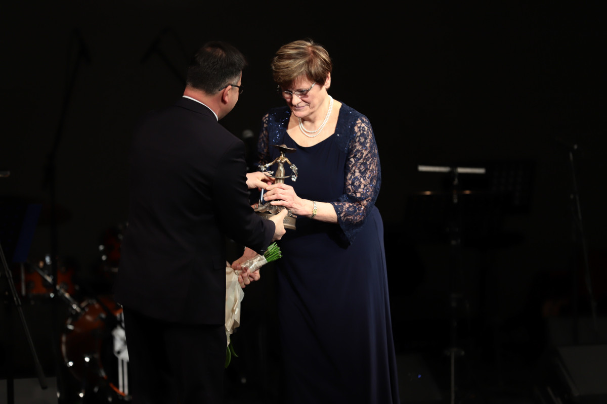 Szombaton adják át a Szegedért Alapítvány díjait - Karikó Katalin is jelen lesz