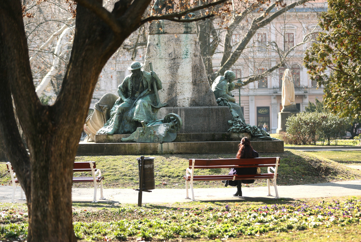 Szeged, napos, tavasz, időjárás, március, Széchenyi tér