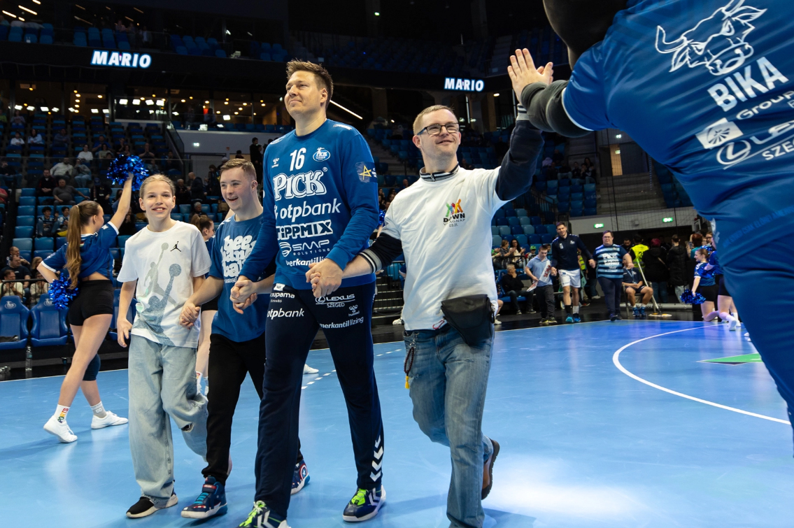 Győzelmet hozott a Szegednek a felemás zokni