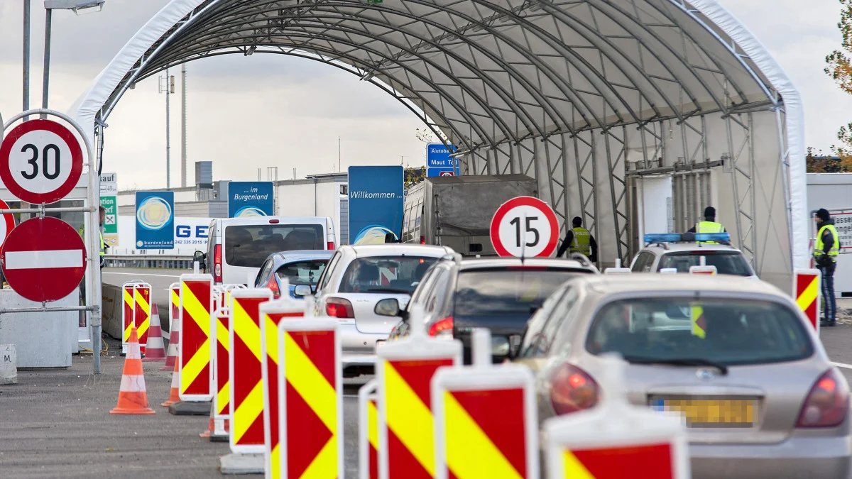 Határ. ausztria. Vírus.