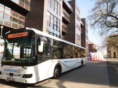 Szeged, Szegedi Orvostanhallgatók Egyesülete, szűrőbusz, szűrés, vizsgálat, egészségügy, Dóm tér