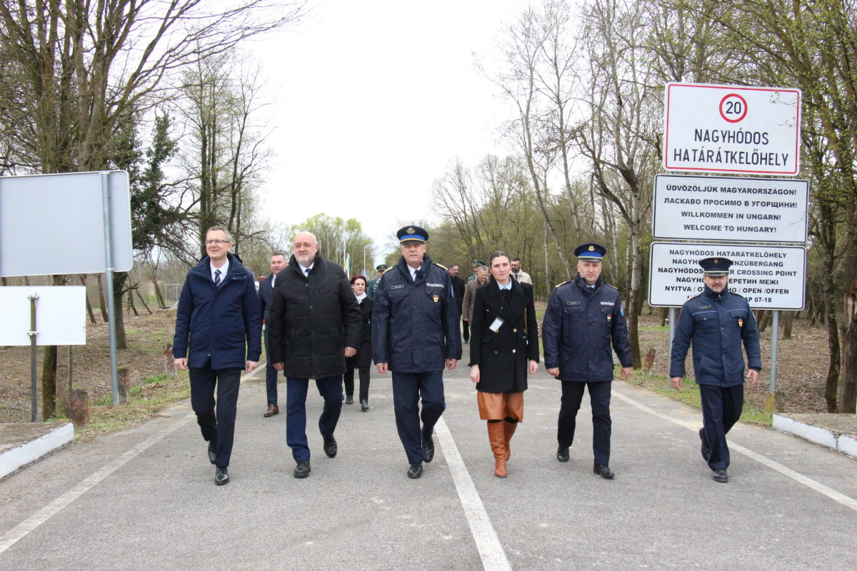 Új határátkelőhely nyílt a magyar-ukrán határszakaszon Nagyhódosnál
